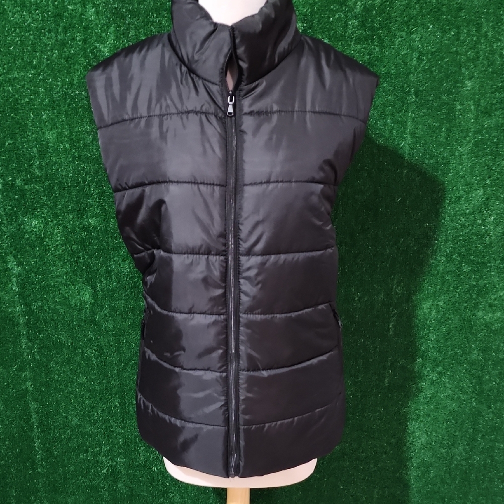 SHEIN Black Quilted Vest